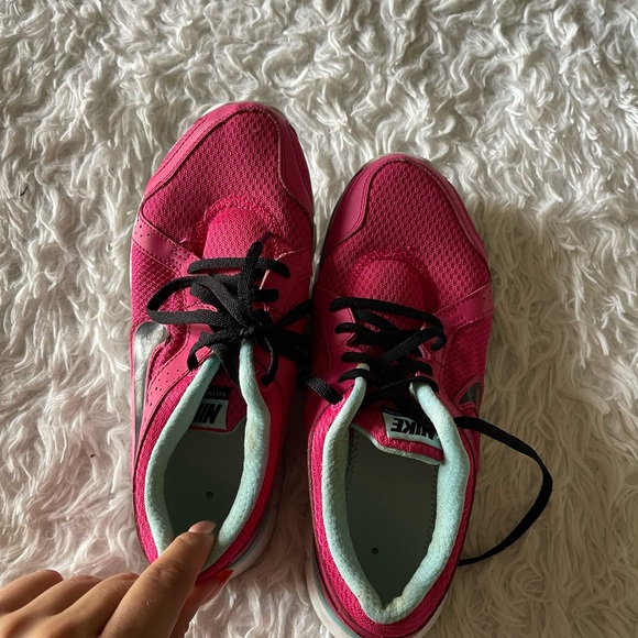 Pink Nike Flex Experience - Picture 7 of 8